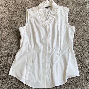 Ruffle-Collar Sleeveless Blouse